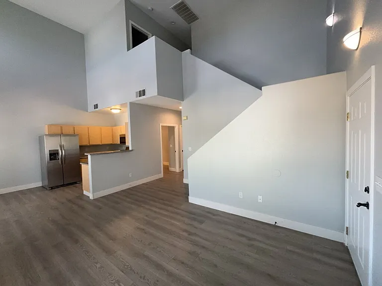 4915 E Russell Rd #133-14 — Photo 8