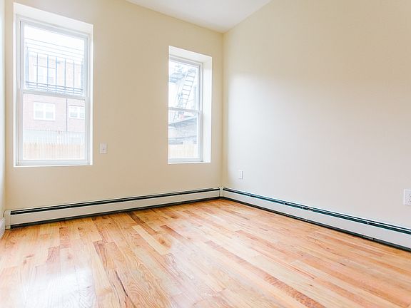 4th image of 444 Suydam St #2LB