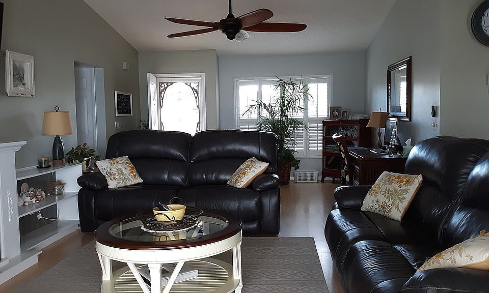 1st image of 429 Lake August Dr
