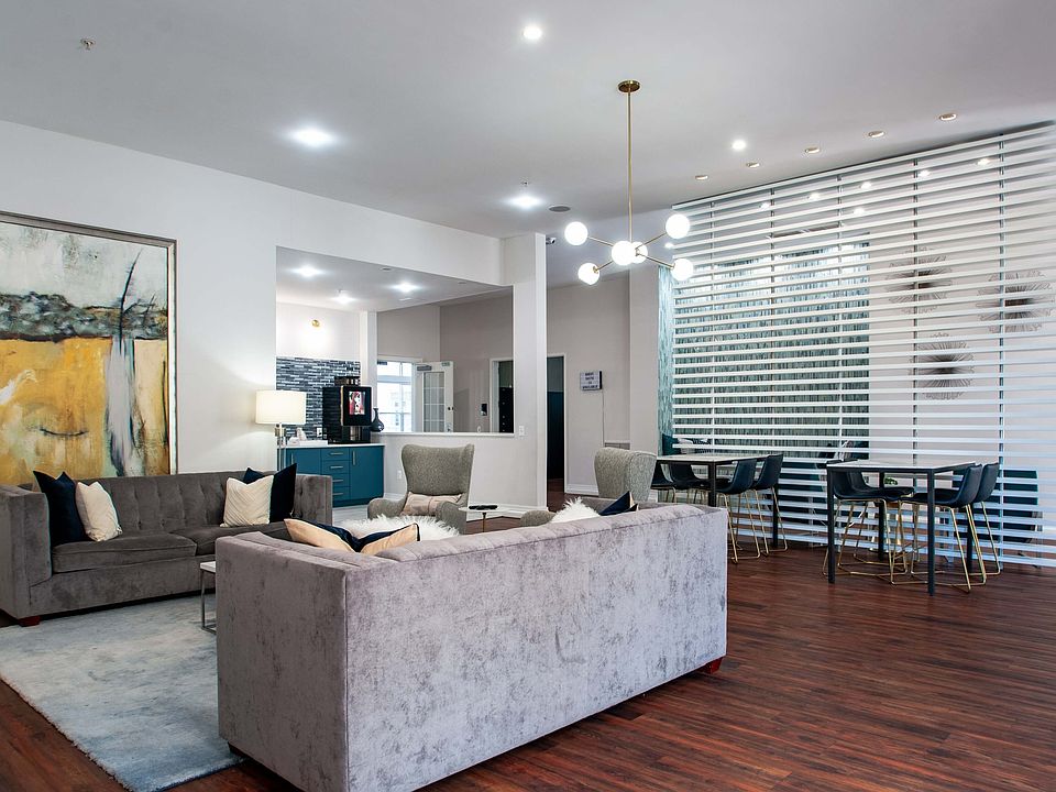 Leasing Office
