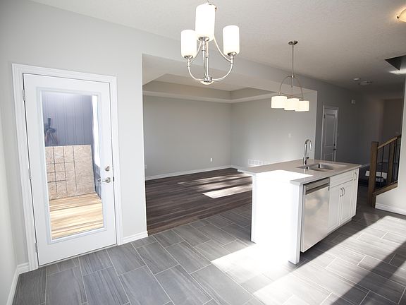 5th image of 1788 Finley Cres