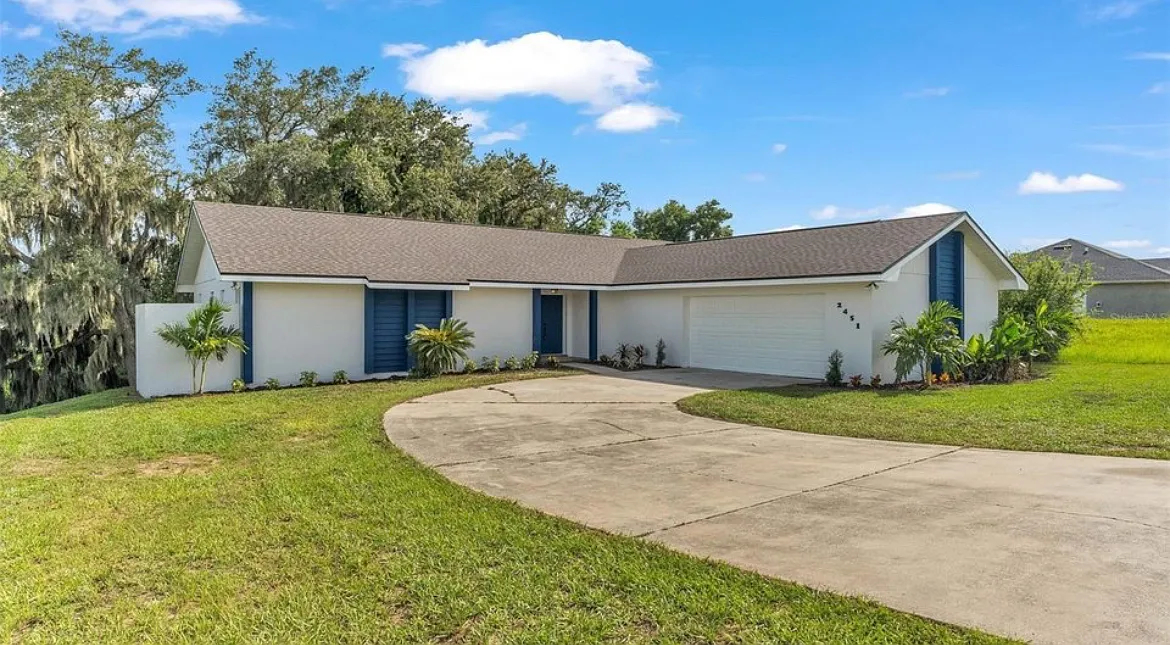 3 bed, 1870 sqft, $2,400 — Photo 1