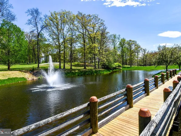 15101 Interlachen Dr #1526, Silver Spring, MD 20906