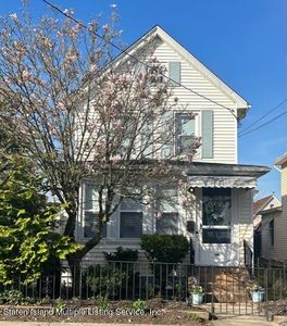 128 Barnard Ave, Staten Island, NY, 10307