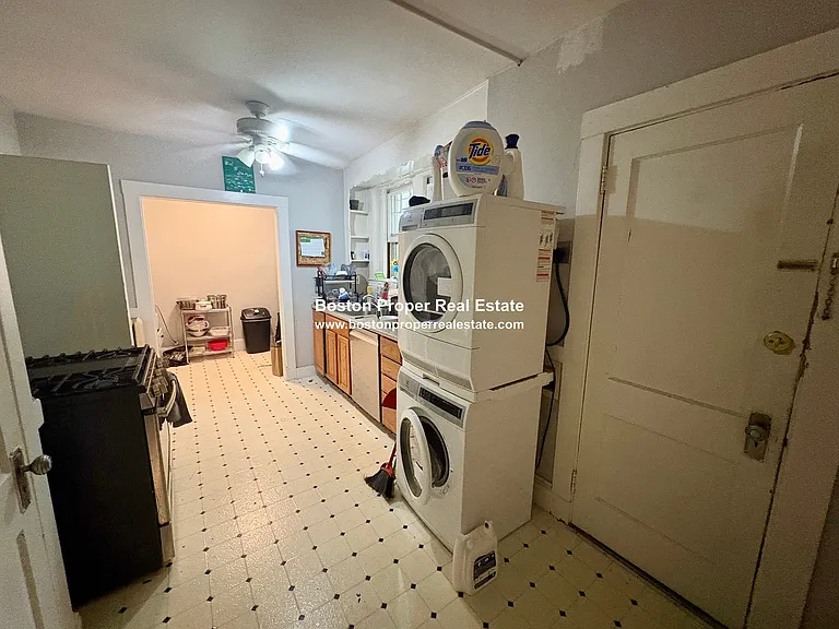 120 University Rd #3 — Photo 10