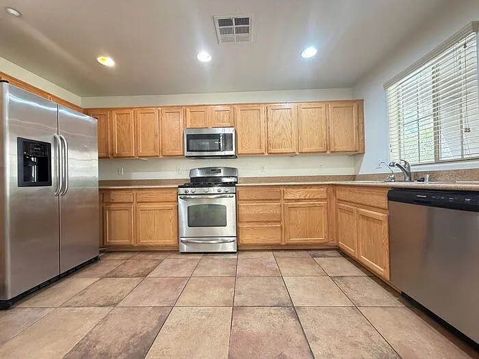 8949 Carlina Canyon Ct — Photo 4