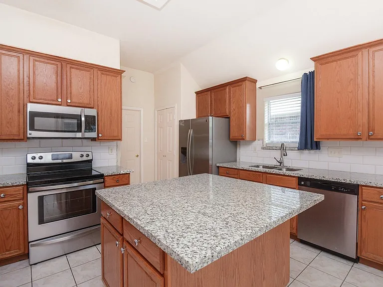 16510 Oat Mill Dr — Photo 7
