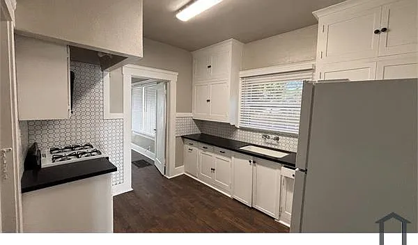 1567 N Wishon Ave — Photo 5