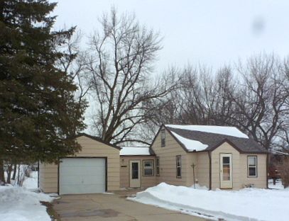 1707 Langley Street, Windom, Mn 56101