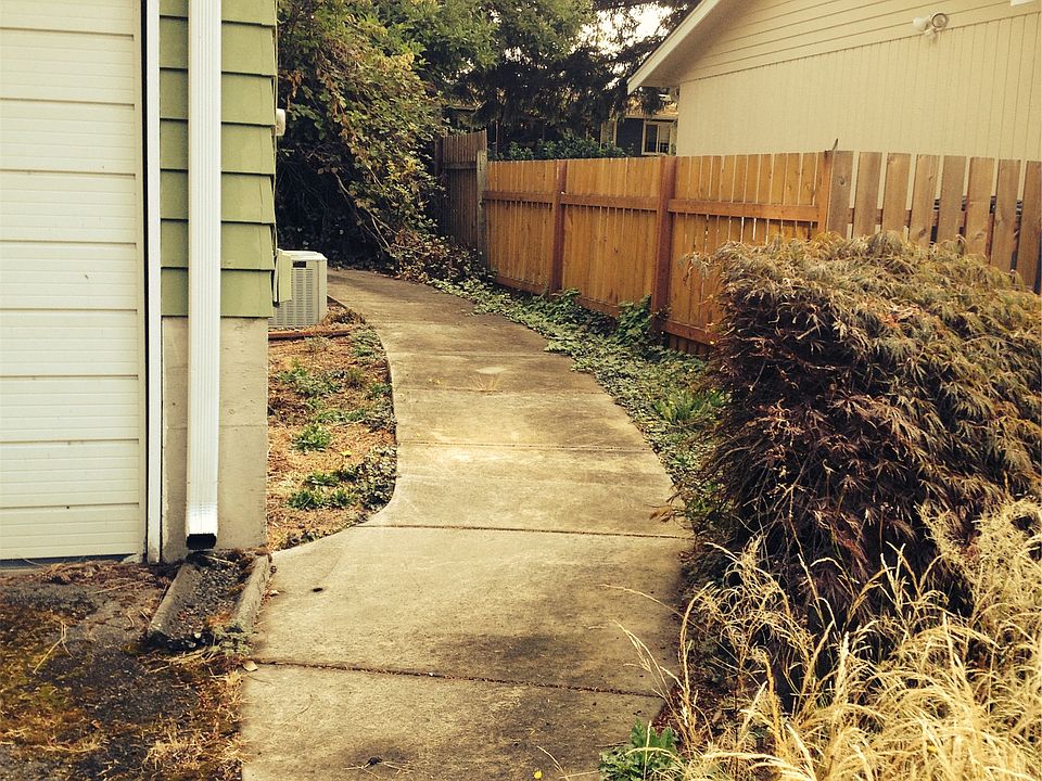1st image of 5005 80th Ave W