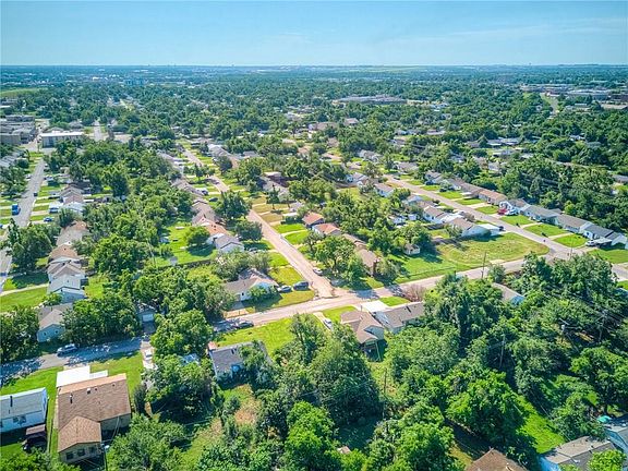 5th image of 1921 Breckenridge Dr