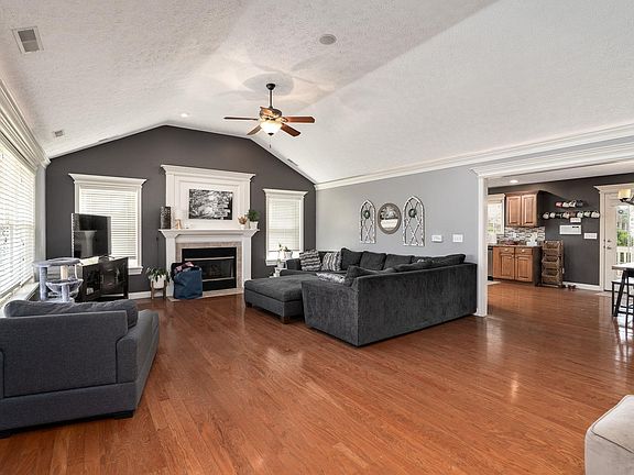5th image of 1827 Kyverdale Dr