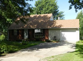 1238W W Crestview Dr, Maryville, MO 64468