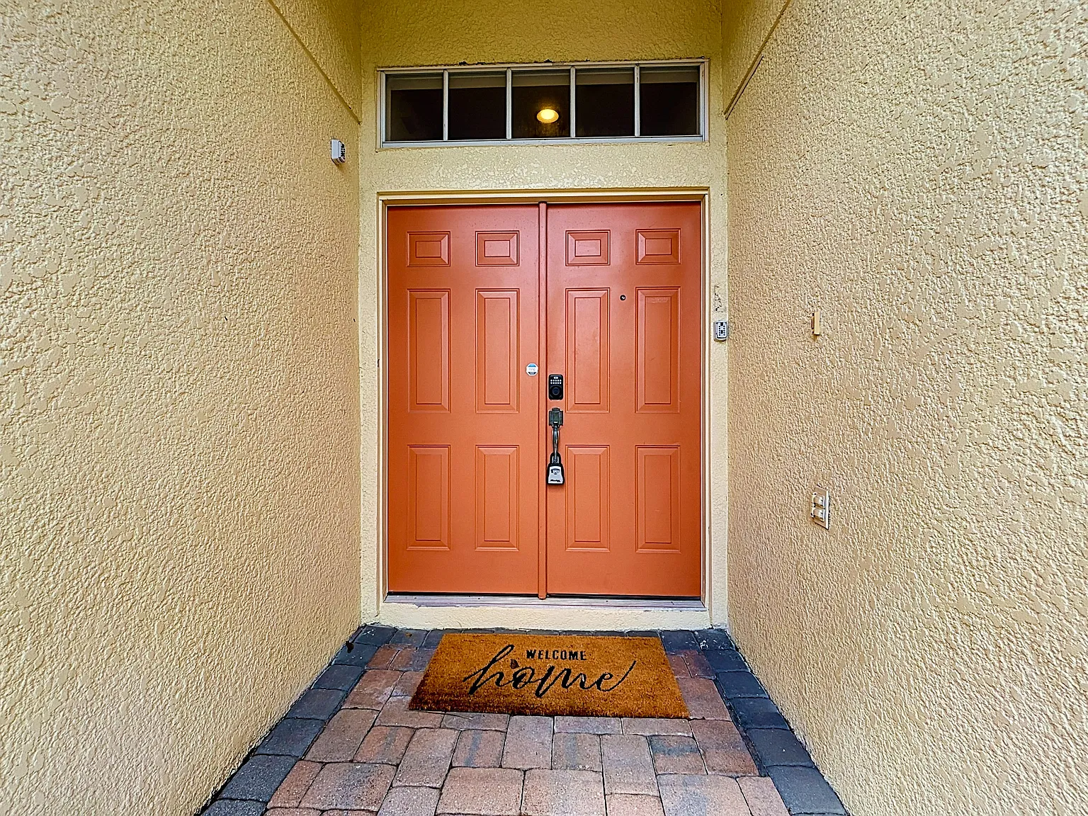 3 bed, 1388 sqft, $3,700 — Photo 3