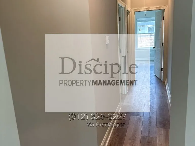 79 Ennis Rd — Photo 22