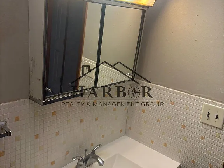 600 14th St NW #6 — Photo 6