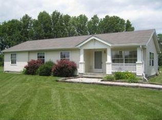 530 Owen Camp Dr, Spencer, IN 47460