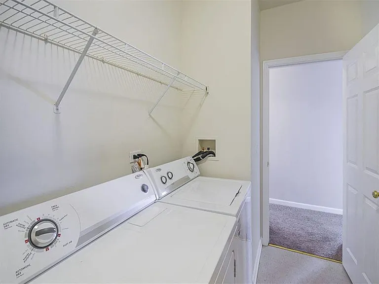 Remington Apartment Homes — Photo 34