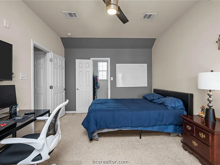 305 Holleman Dr E #205 — Photo 12