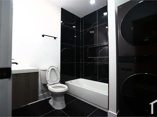 6133 Locust St #2, Philadelphia, PA 19139