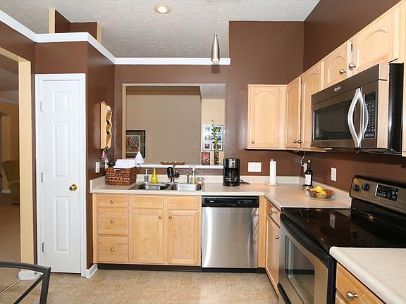 5th image of 5831 Bayswater Dr
