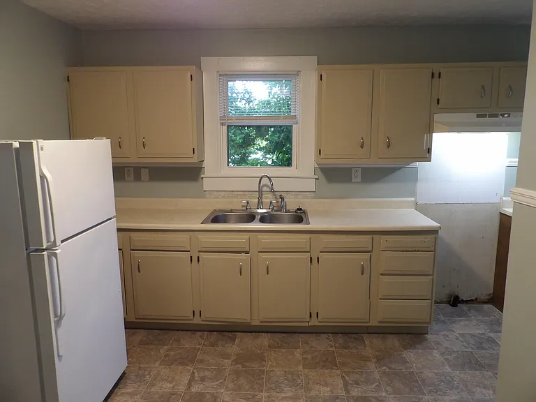 109 Allnutt Dr — Photo 27