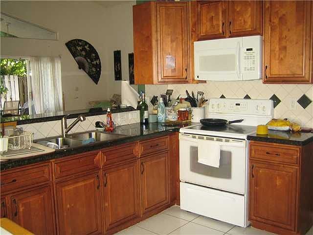 2nd image of 10117 Aqua Vista Way