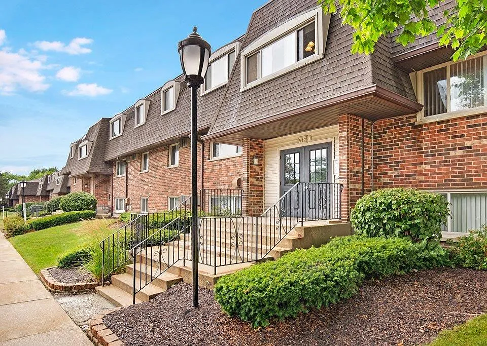 Blackhawk Apartment Homes