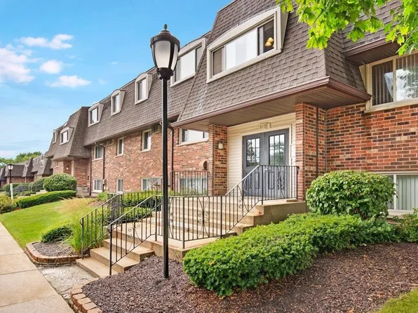 Blackhawk Apartment Homes