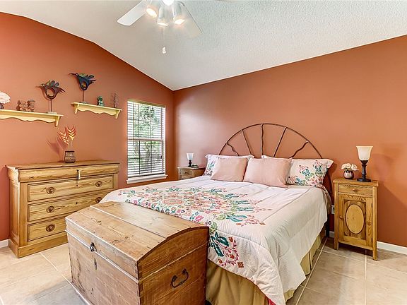 3rd image of 2107 Ciera Ln