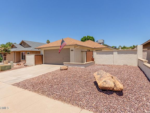 4th image of 1732 E VILLA MARIA Drive