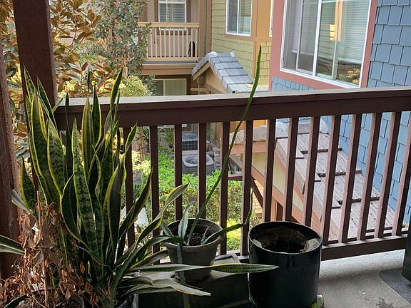2nd image of 713 S Azusa Ave APT J