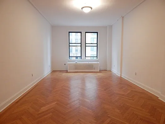 Rented by Rachel Realty | media 2