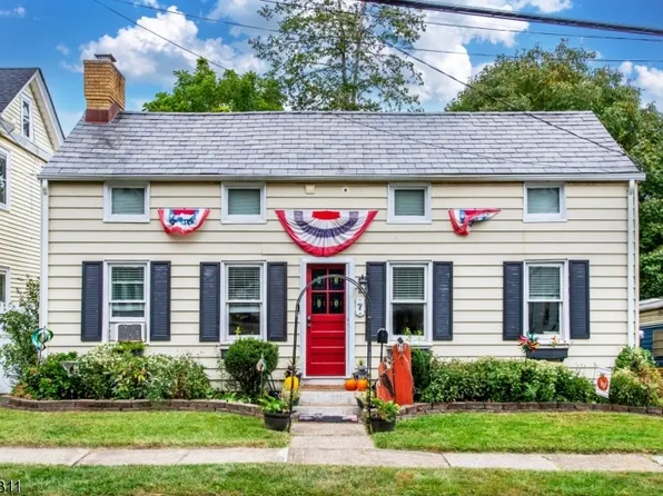 7 Liberty St, Newton Town, NJ 07860