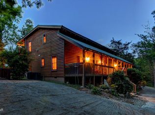 1707 Ridgecrest Dr, Sevierville, TN 37876