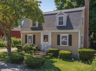 873 E Squantum St, Quincy, MA 02171