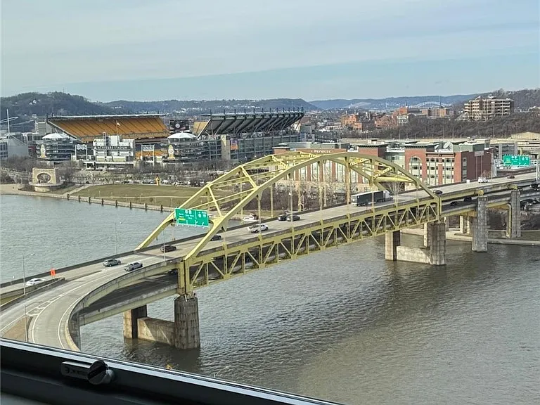 320 Fort Duquesne Blvd #19H — Photo 14