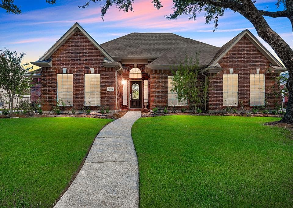 1st image of 20518 Atascocita Shores Dr
