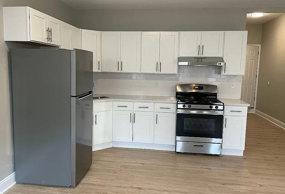 1st image of 65 Lenox Ave #3