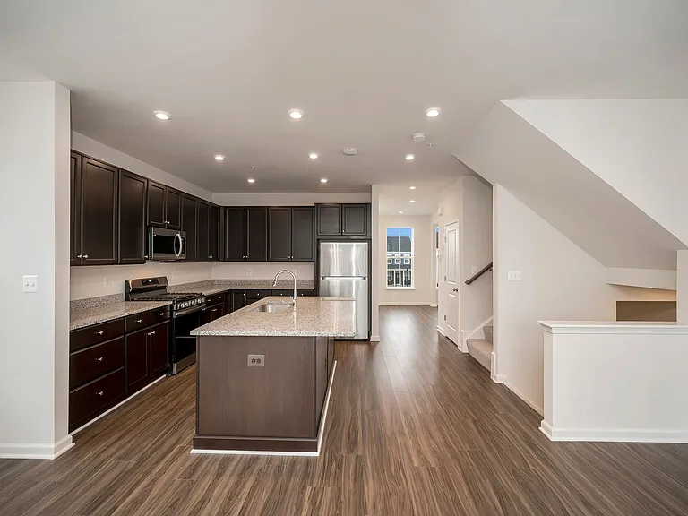 360 Coastal Ave #101 — Photo 8
