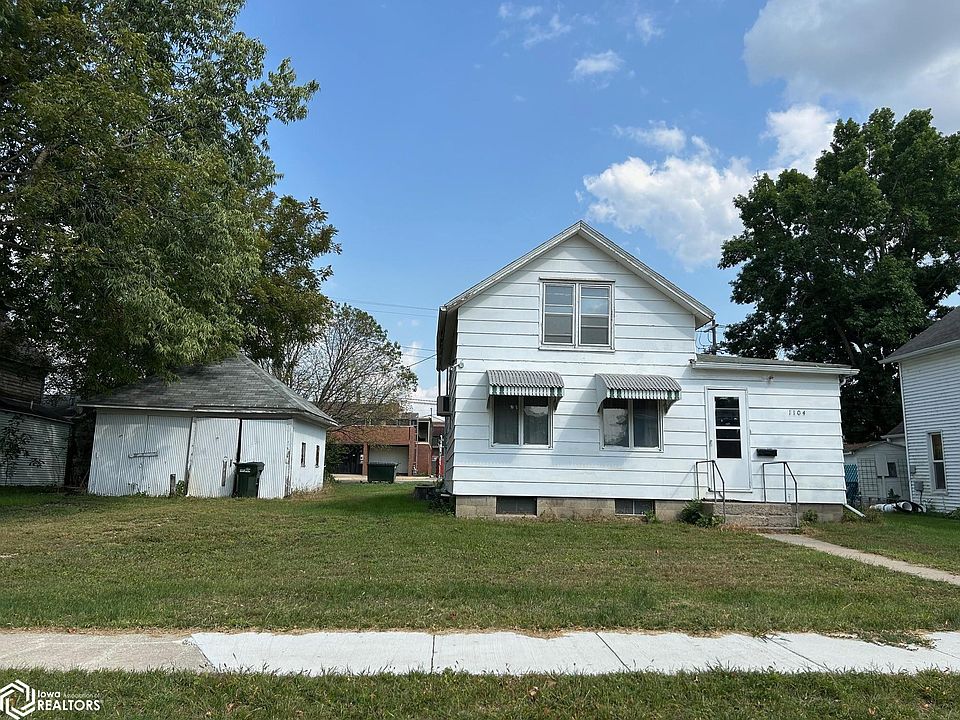 1st image of 1104 Lake St