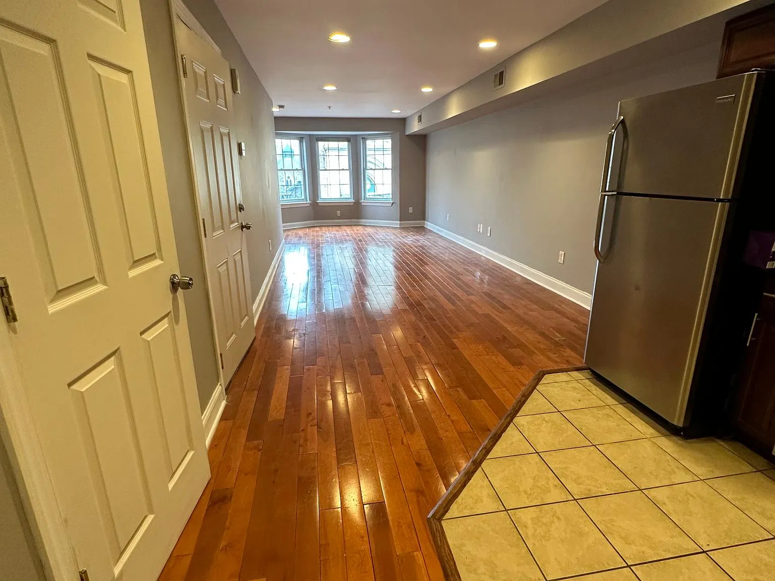 4 bed, 3126 sqft, $2,400 — Photo 4
