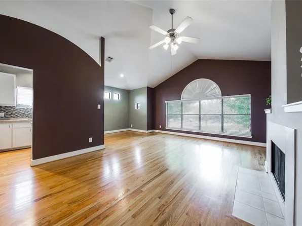 3027 Buttercup St, Houston, TX 77063