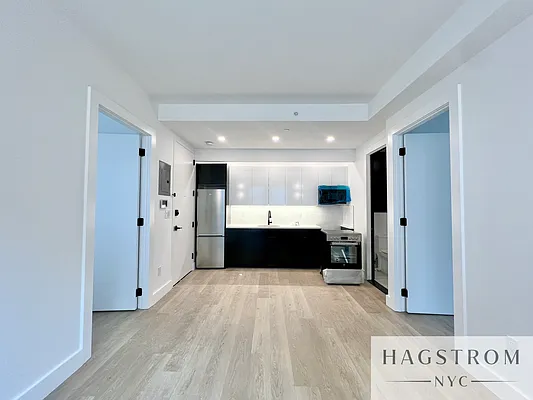 Rented by Hagstrom Management Inc | media 43