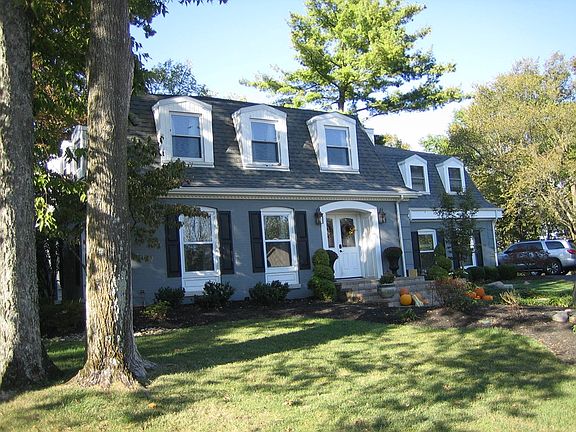 2nd image of 1089 Ashwood Dr