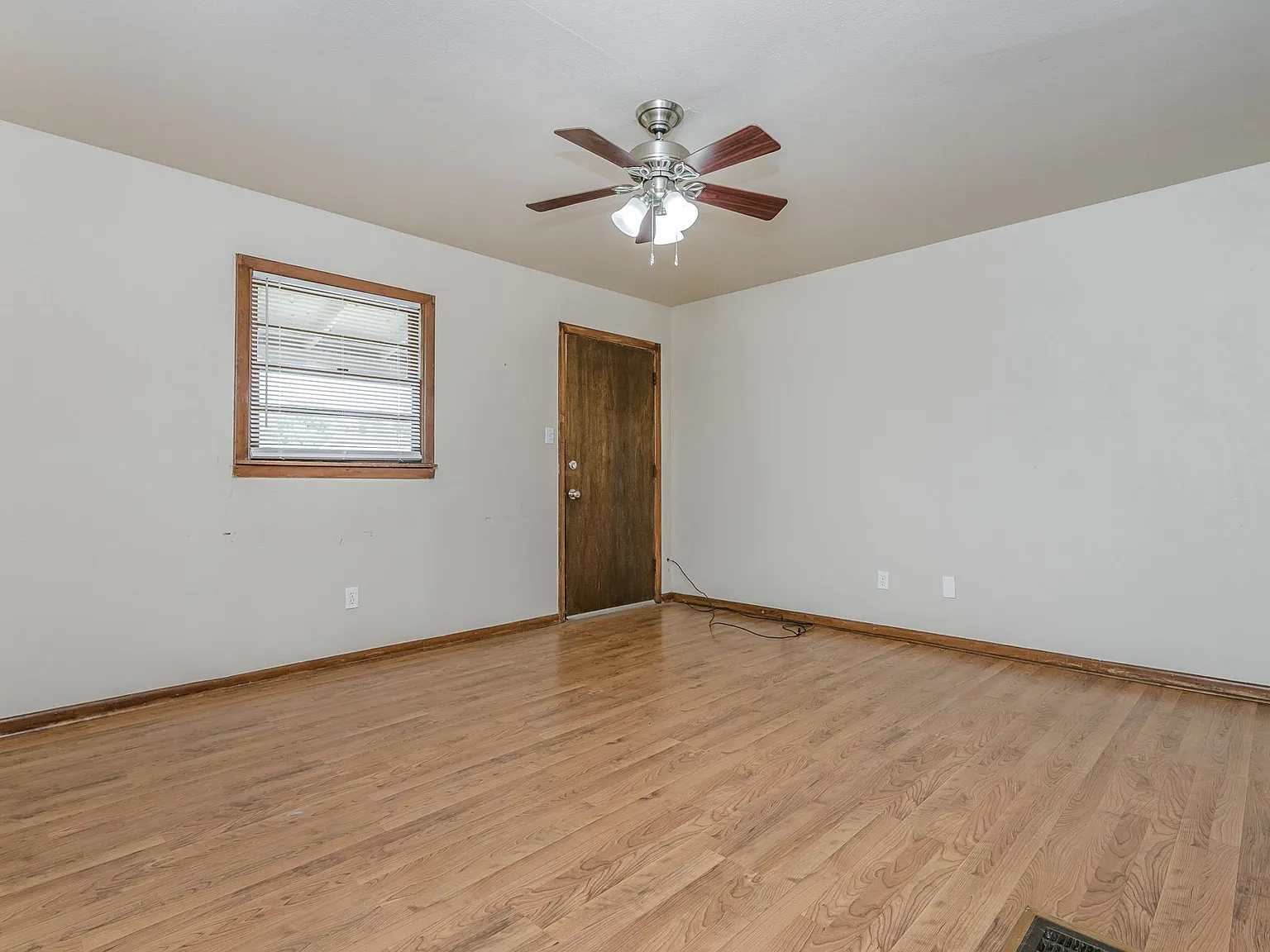 2 bed, 752 sqft, $950 — Photo 4