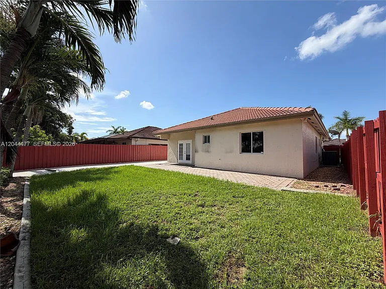 7753 NW 201st Ter — Photo 38