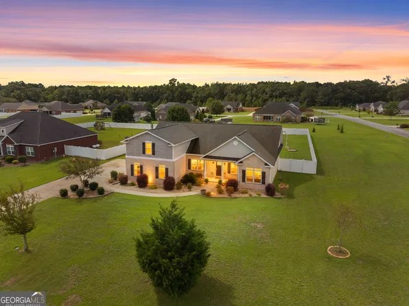 237 Sara Beth Dr, Brooklet, GA 30415