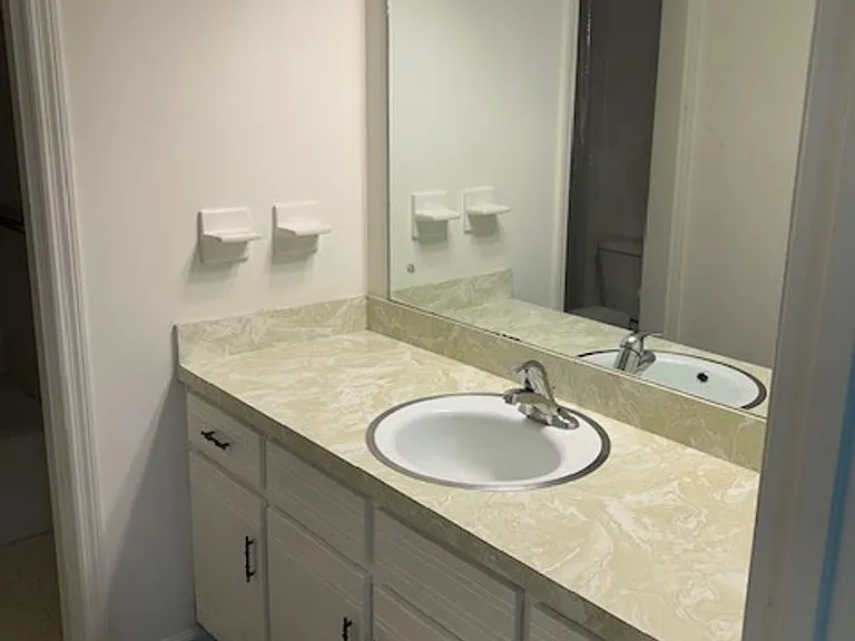 1441 Autumnridge Dr — Photo 15