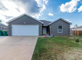 2014 S East St, Rogers, AR 72758